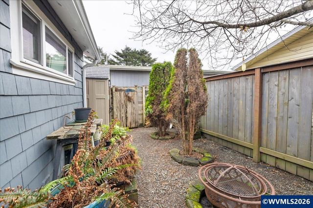 326 Highway 101, Rockaway Beach, OR 97136