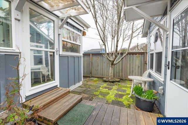 326 Highway 101, Rockaway Beach, OR 97136