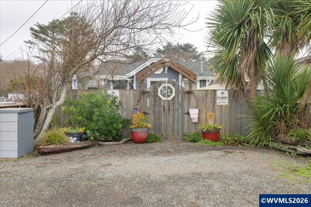 326 Highway 101, Rockaway Beach, OR 97136
