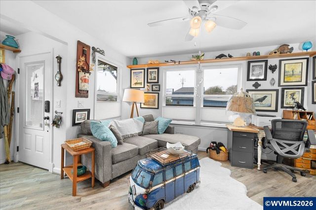 326 Highway 101, Rockaway Beach, OR 97136