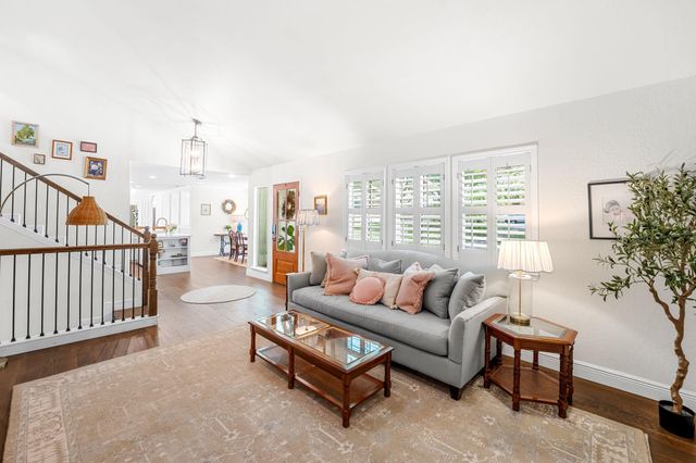 9442 Spring Hollow DR, Austin, TX 78750