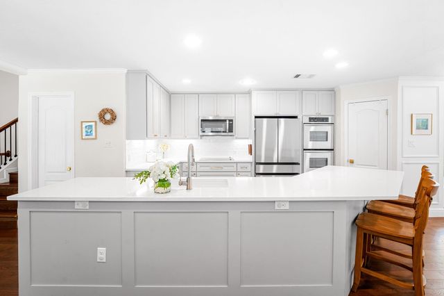9442 Spring Hollow DR, Austin, TX 78750