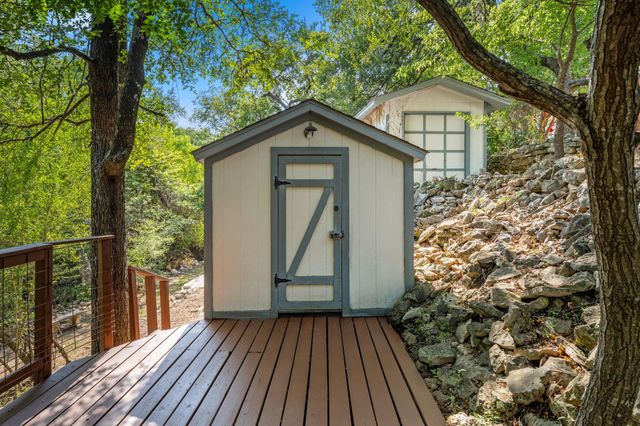 9442 Spring Hollow DR, Austin, TX 78750
