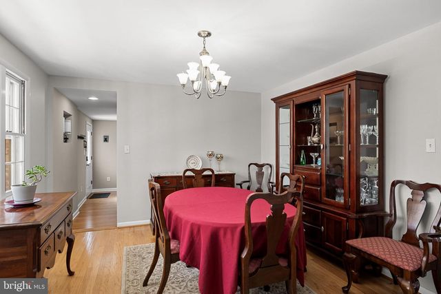 2 HOLLY DR, Medford, NJ 08055