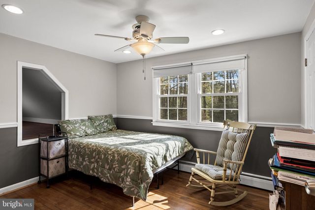 2 HOLLY DR, Medford, NJ 08055