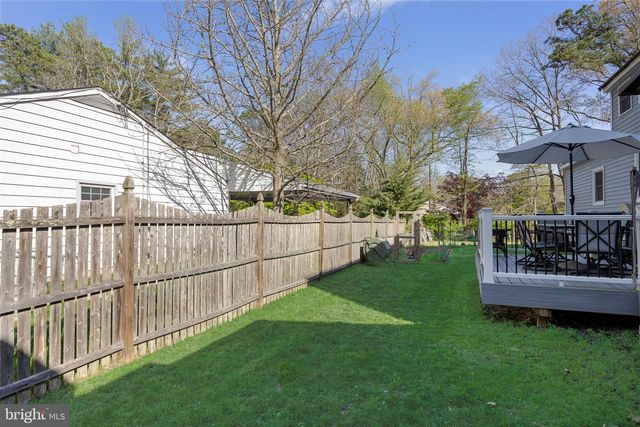 2 HOLLY DR, Medford, NJ 08055