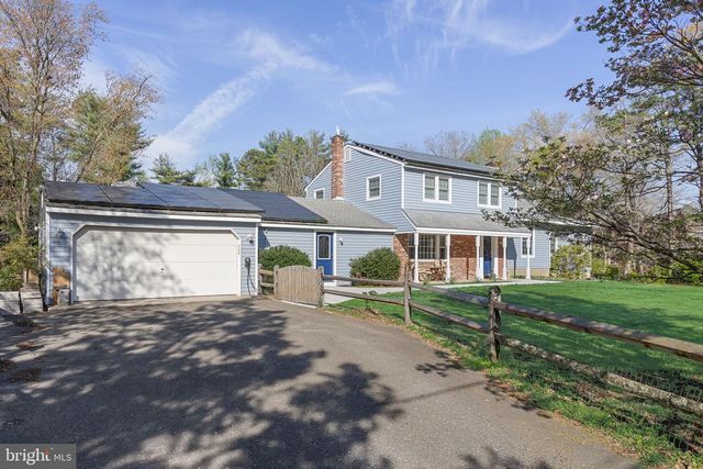 2 HOLLY DR, Medford, NJ 08055