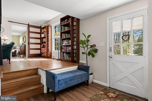 2 HOLLY DR, Medford, NJ 08055