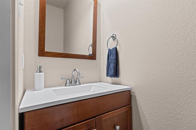1704 McClannahan DR, Austin, TX 78748