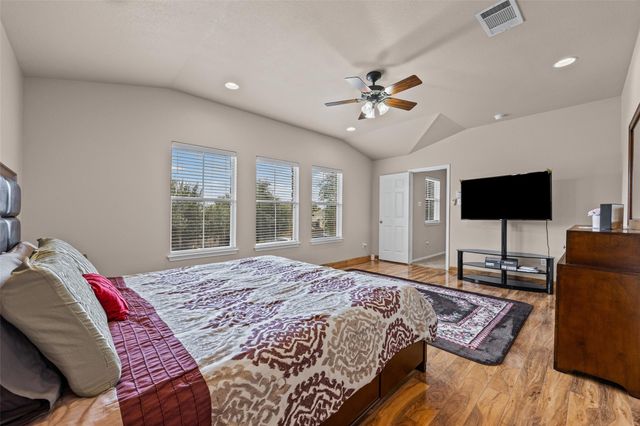 1704 McClannahan DR, Austin, TX 78748