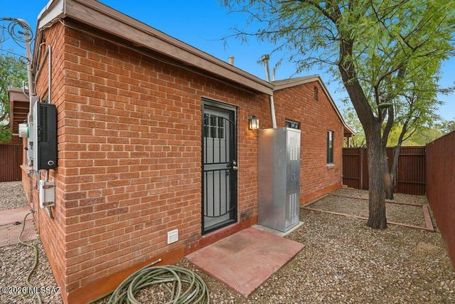 1511 E Miles Street, Tucson, AZ 85719