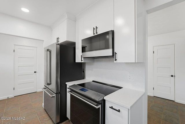 1511 E Miles Street, Tucson, AZ 85719