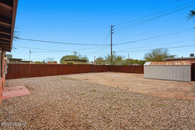 1511 E Miles Street, Tucson, AZ 85719