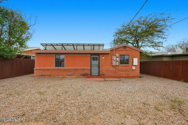 1511 E Miles Street, Tucson, AZ 85719