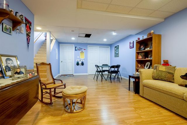 44 Penacook Terrace, Merrimack, NH 03054