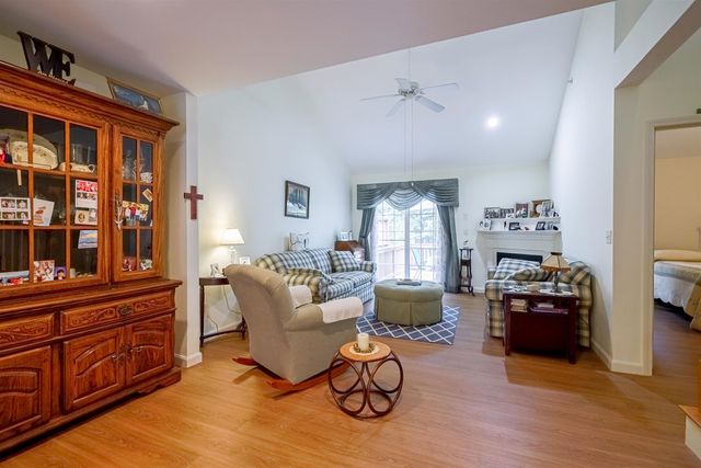 44 Penacook Terrace, Merrimack, NH 03054