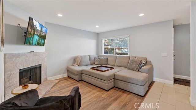 809 N Spurgeon Street 2, Santa Ana, CA 92701