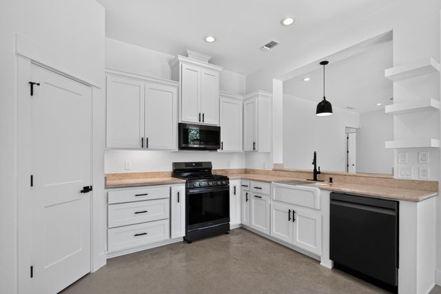 116 E Hickory DR, Granite Shoals, TX 78654