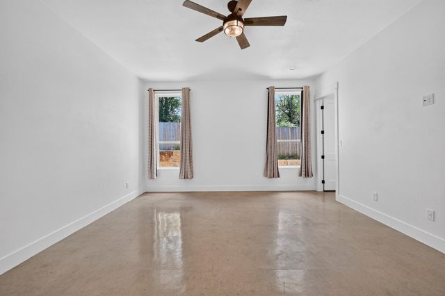 116 E Hickory DR, Granite Shoals, TX 78654