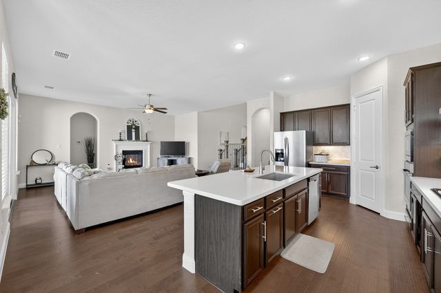 1420 Wolf Ridge Run, Gunter, TX 75058