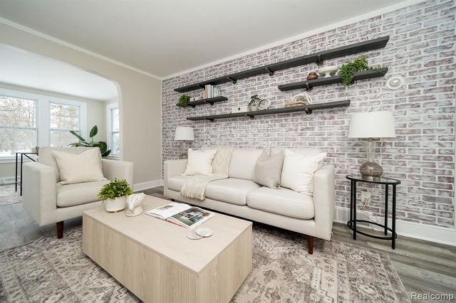 21115 East Street, Southfield, MI 48033