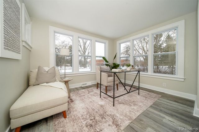 21115 East Street, Southfield, MI 48033