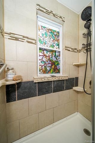 21115 East Street, Southfield, MI 48033