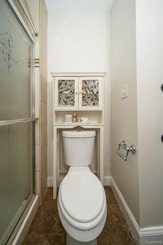 21115 East Street, Southfield, MI 48033