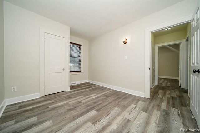 21115 East Street, Southfield, MI 48033