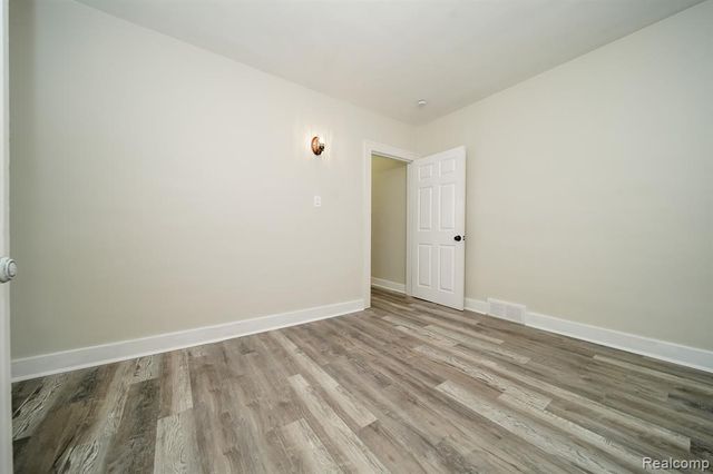 21115 East Street, Southfield, MI 48033