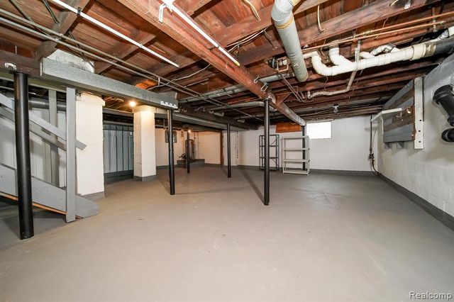 21115 East Street, Southfield, MI 48033