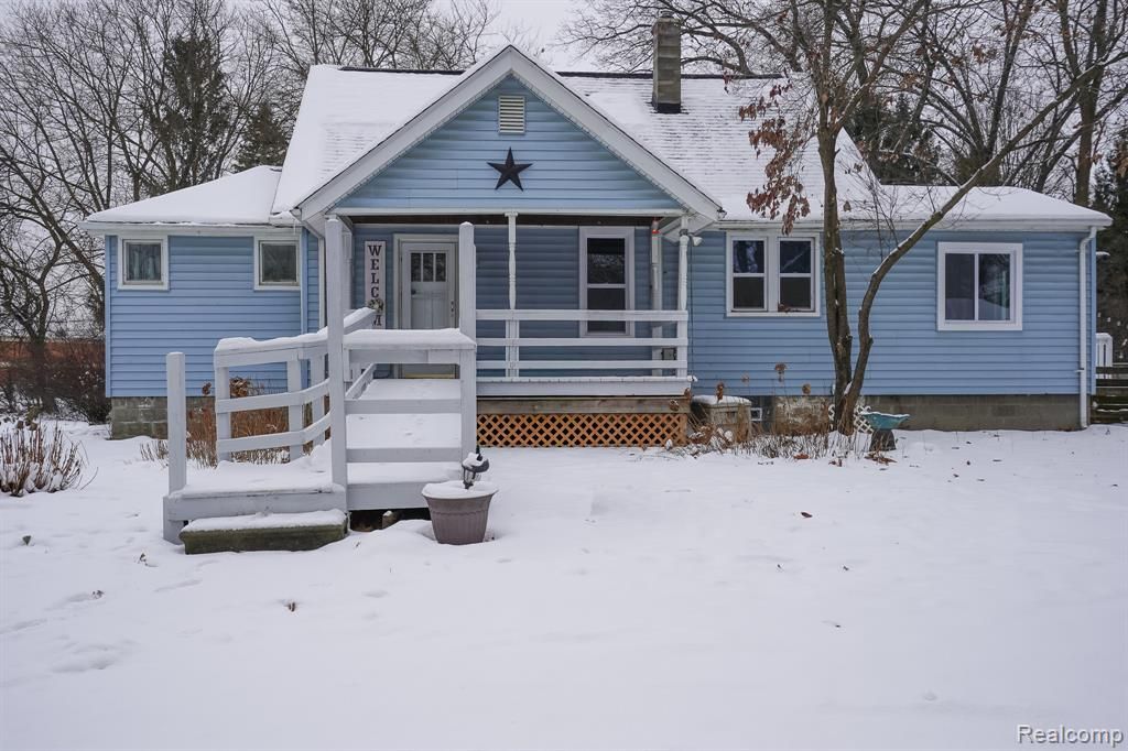 21115 East Street, Southfield, MI 48033