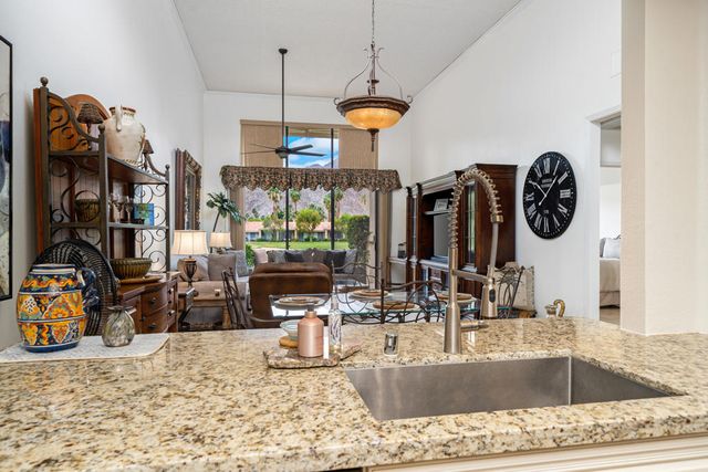 54577 Oak Hill, La Quinta, CA 92253