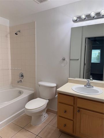 6001 SW 70th Street 443, South Miami, FL 33143