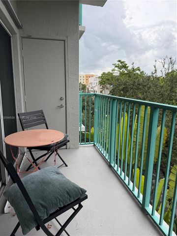 6001 SW 70th Street 443, South Miami, FL 33143