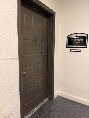 6001 SW 70th Street 443, South Miami, FL 33143