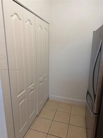 6001 SW 70th Street 443, South Miami, FL 33143