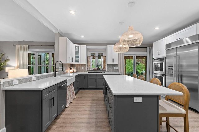 4570 CHOCTAW TRAIL, Green Bay, WI 54313