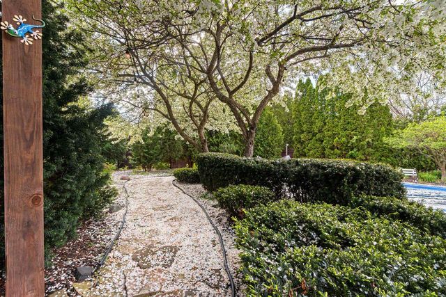 4570 CHOCTAW TRAIL, Green Bay, WI 54313