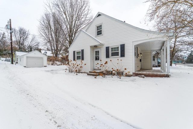 1006 STEWART AVENUE, Wausau, WI 54401