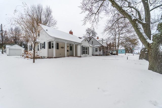 1006 STEWART AVENUE, Wausau, WI 54401