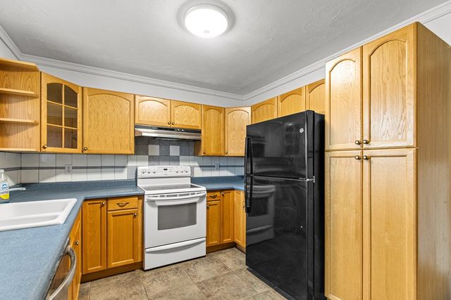 904 NW 11th St, Andrews, TX 79714