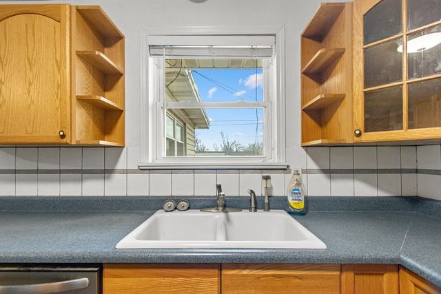 904 NW 11th St, Andrews, TX 79714