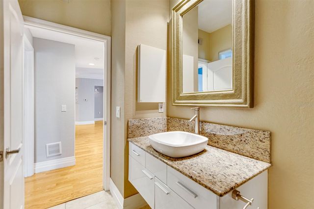 5168 NORTHRIDGE ROAD 106, Sarasota, FL 34238