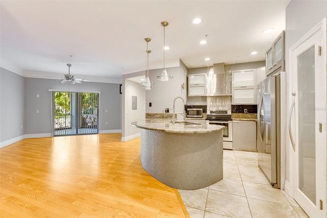 5168 NORTHRIDGE ROAD 106, Sarasota, FL 34238