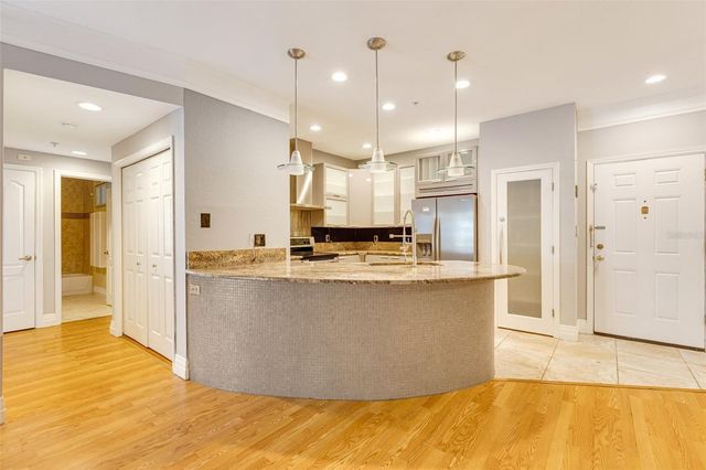 5168 NORTHRIDGE ROAD 106, Sarasota, FL 34238