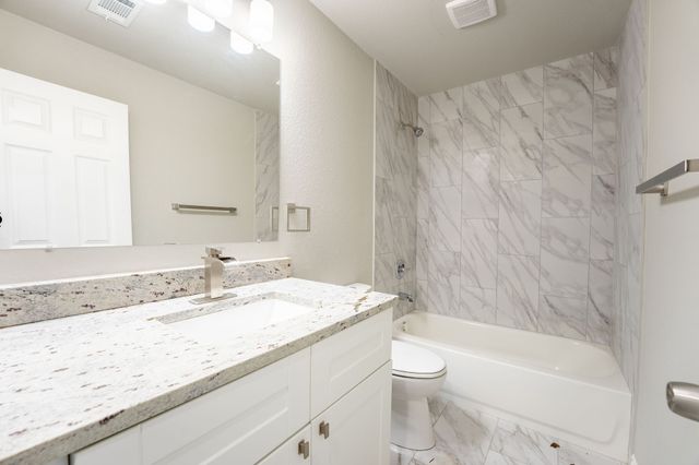 1032 Springview Lane, Mabank, TX 75147