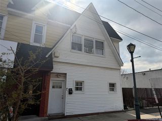 14 Davison Plaza, East Rockaway, NY 11518