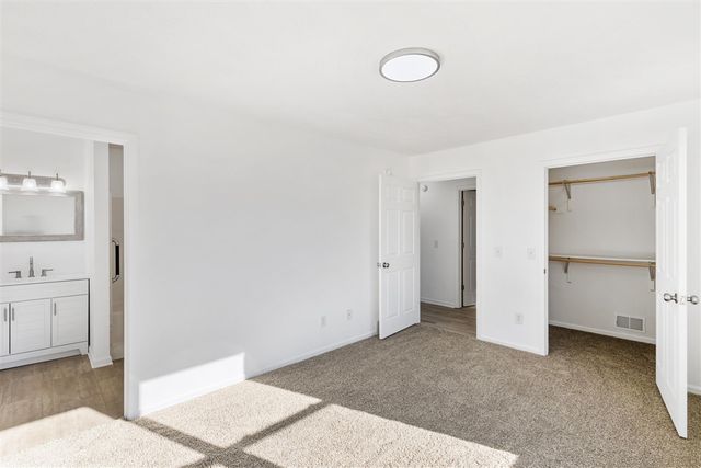 2649 Hickory Nut Lane, Kalamazoo, MI 49004