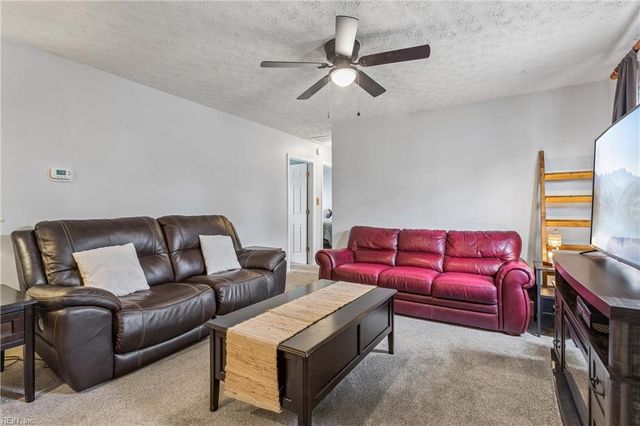 5014 Hazelwood RD, Hampton, VA 23605